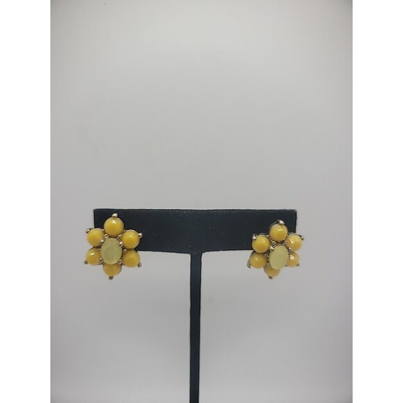 Vintage Earrings Pierced Stud Yellow Flower Jewelry Costume - Picture 2 of 16